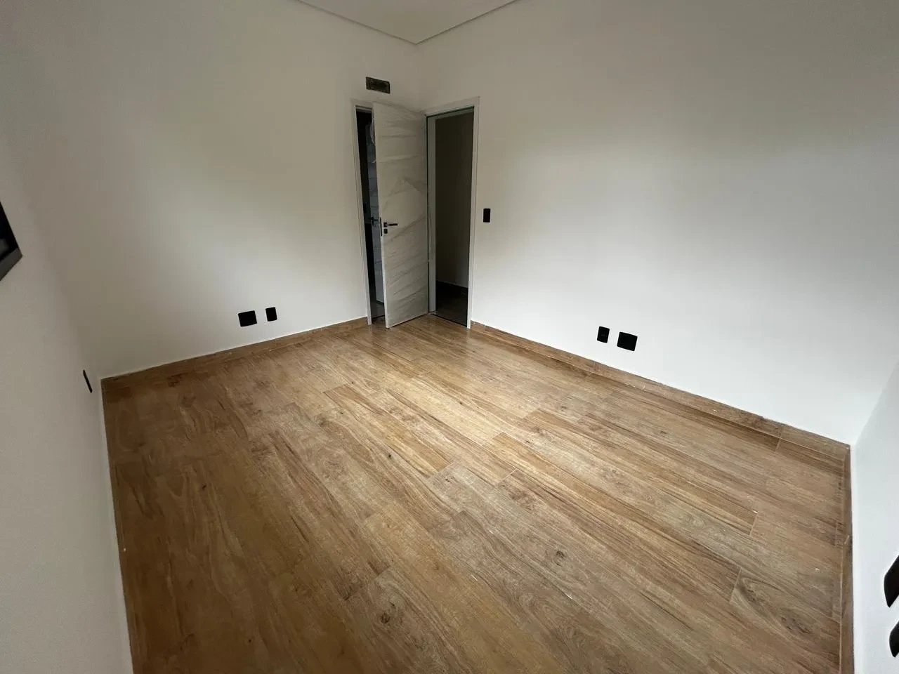 Imagem Casa com 3 Quartos à Venda, 330 m² em Aparecida - Santos