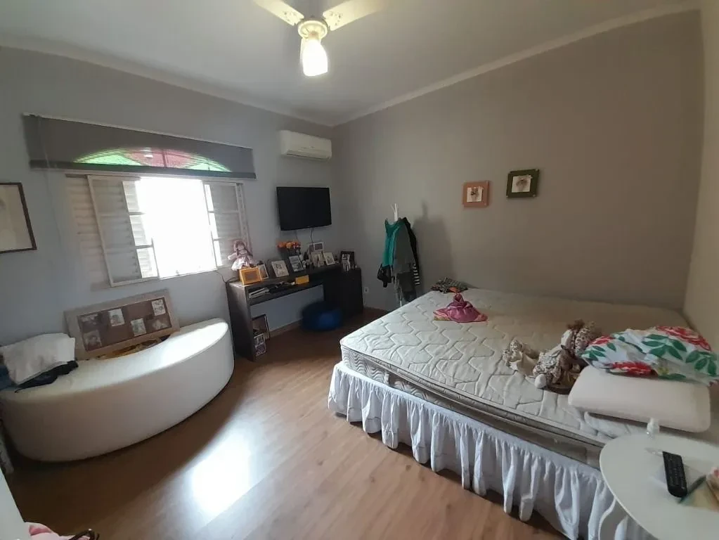 Imagem Casa com 5 Quartos à Venda, 303 m² em Planalto - Belo Horizonte