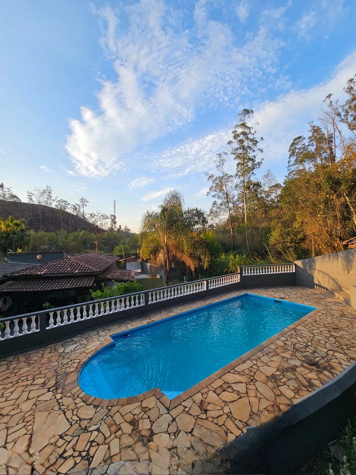 Imagem Chácara com 3 Quartos à Venda, 300 m² em Jundiaizinho (Terra Preta) - Mairiporã