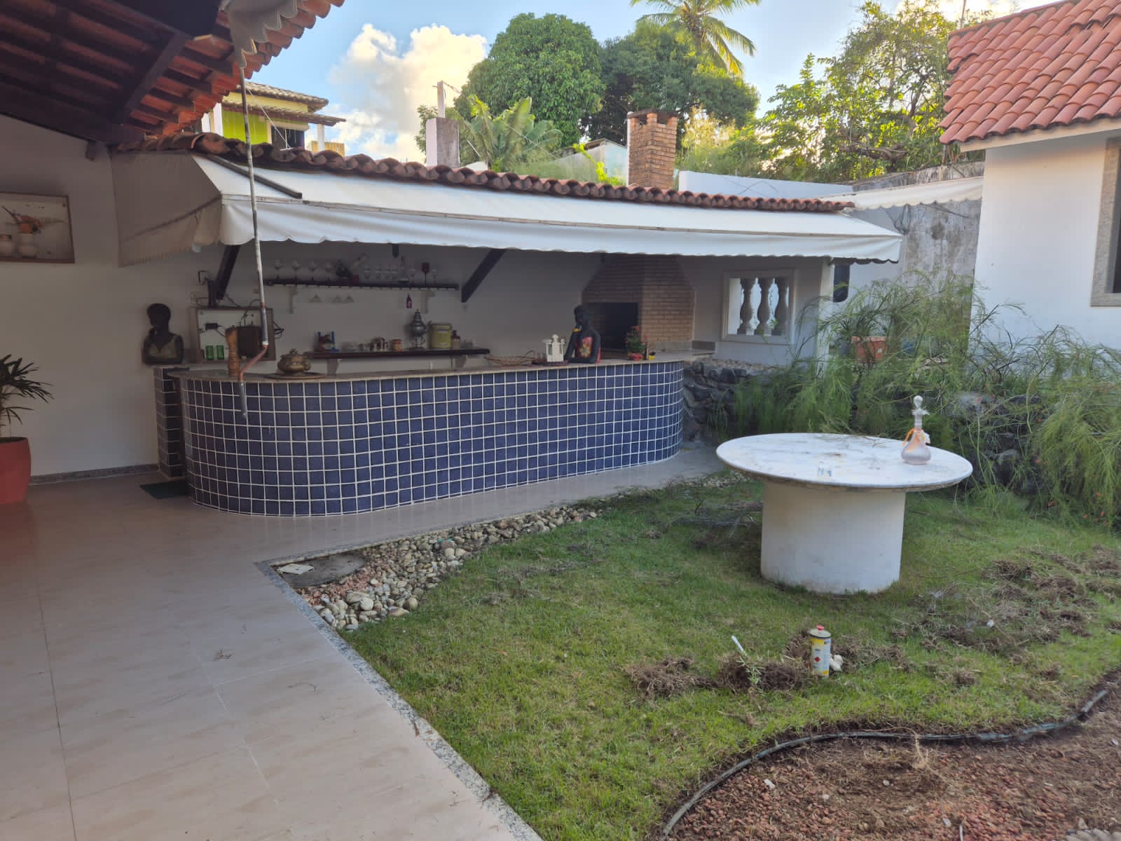 Imagem Casa com 4 Quartos à Venda, 600 m²em Centro - Lauro de Freitas