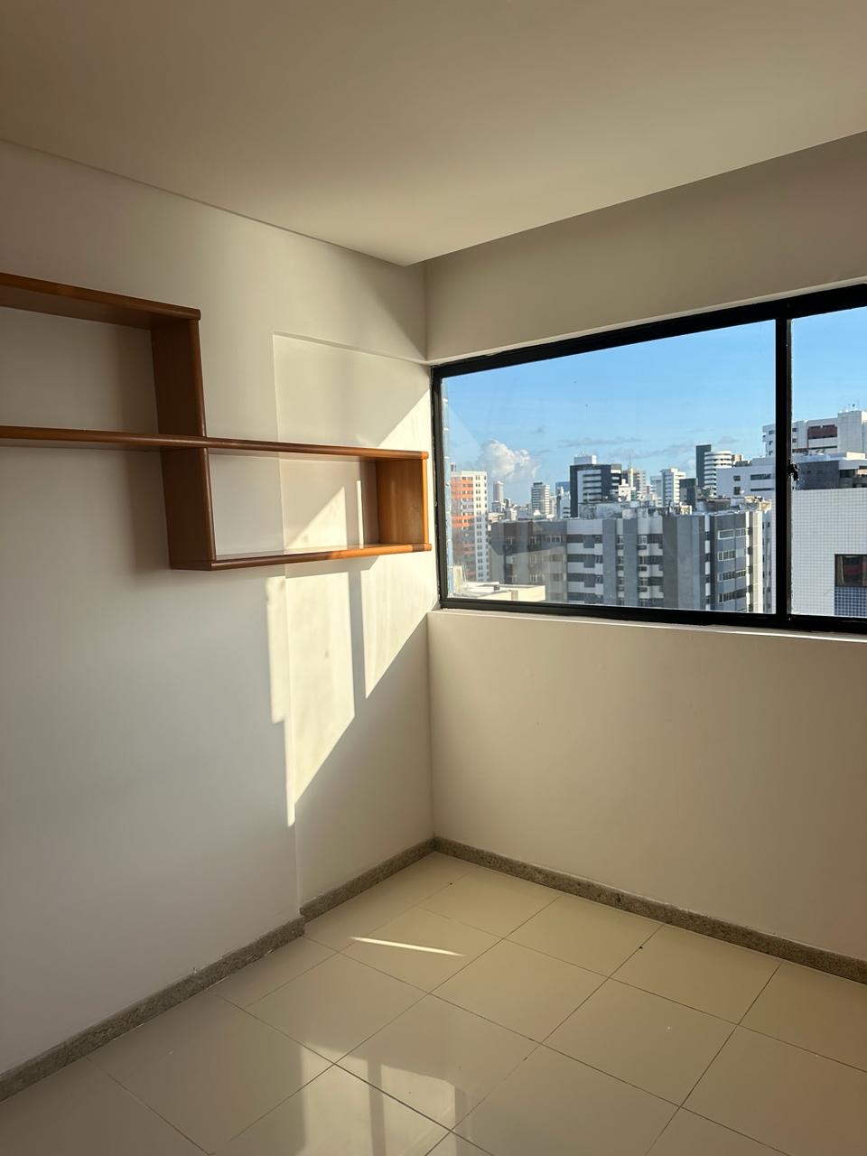 Imagem Apartamento com 4 Quartos para Alugar, 150 m²em Boa Viagem - Recife