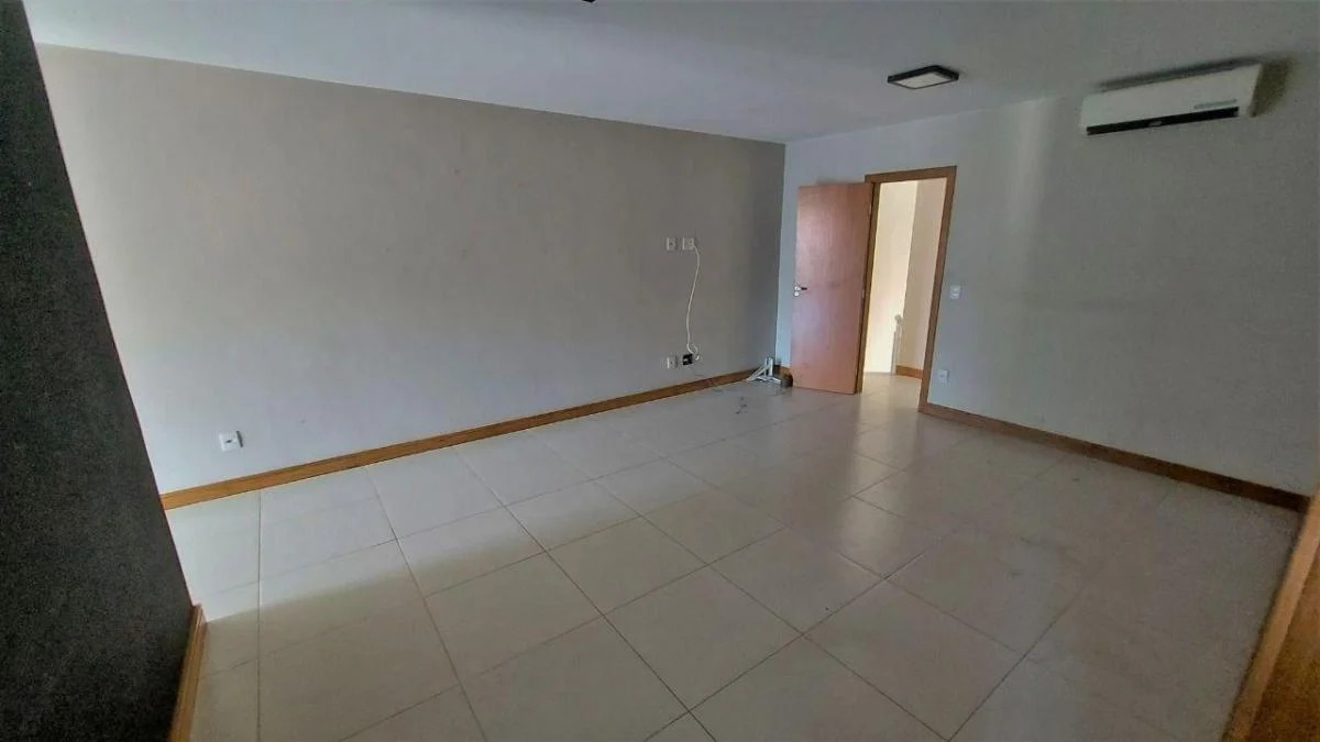 Imagem Casa com 4 Quartos à Venda, 180 m²em Largo da Batalha - Niterói