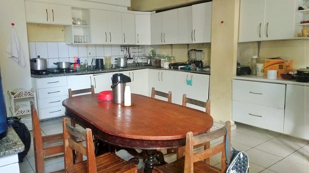 Foto do imóvel: Casa com 6 Quartos à Venda, 280 m²em Adrianópolis - Manaus