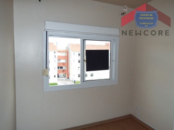 Imagem Apartamento com 2 Quartos à Venda,  em Três Vendas - Pelotas