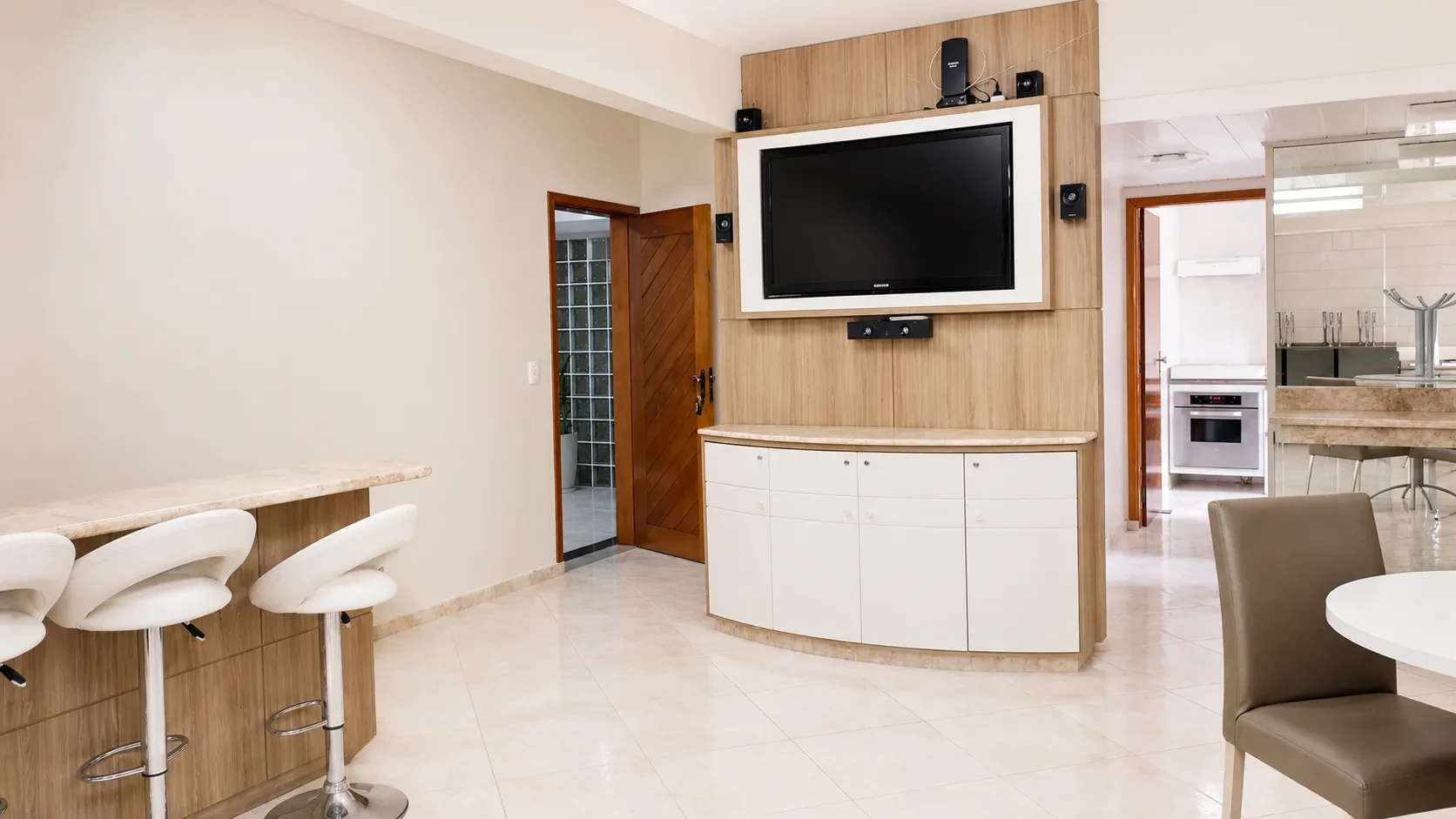 Imagem Apartamento com 2 Quartos à Venda, 77 m² em Balneário - Florianópolis
