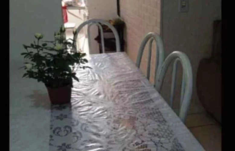 Sobrado com 2 Quartos à Venda, 74 m² em Sítio Cercado - Curitiba