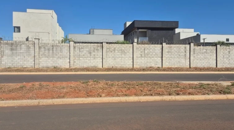 Imagem Terreno à Venda, 749 m² em Jardim Cristal - Aparecida de Goiânia