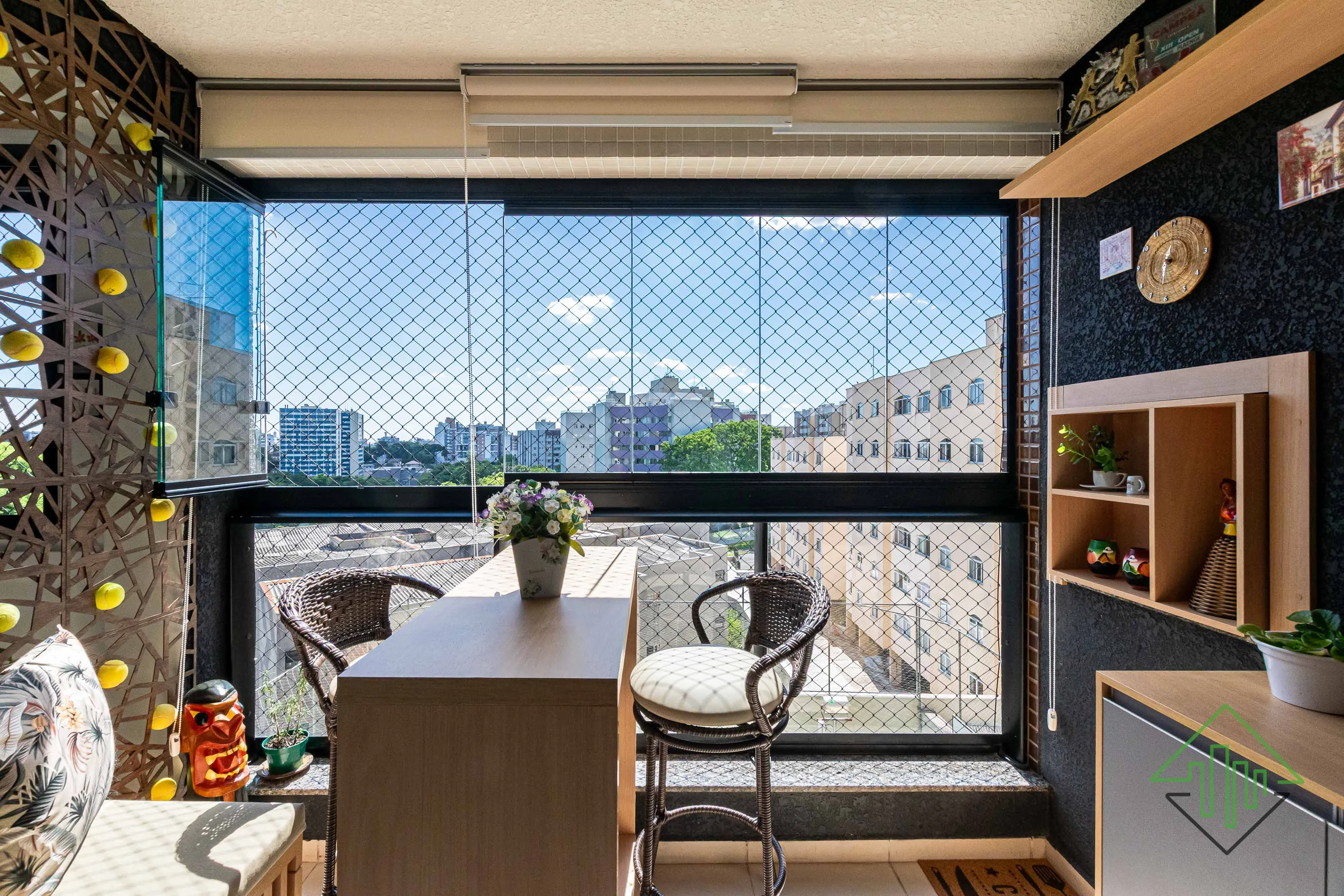 Apartamento com 2 Quartos à Venda, 81 m² em Cabral - Curitiba