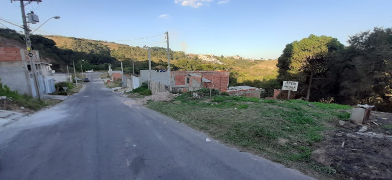 Foto do imóvel: Terreno à Venda, 206 m² em Portal das Alamedas - Franco da Rocha