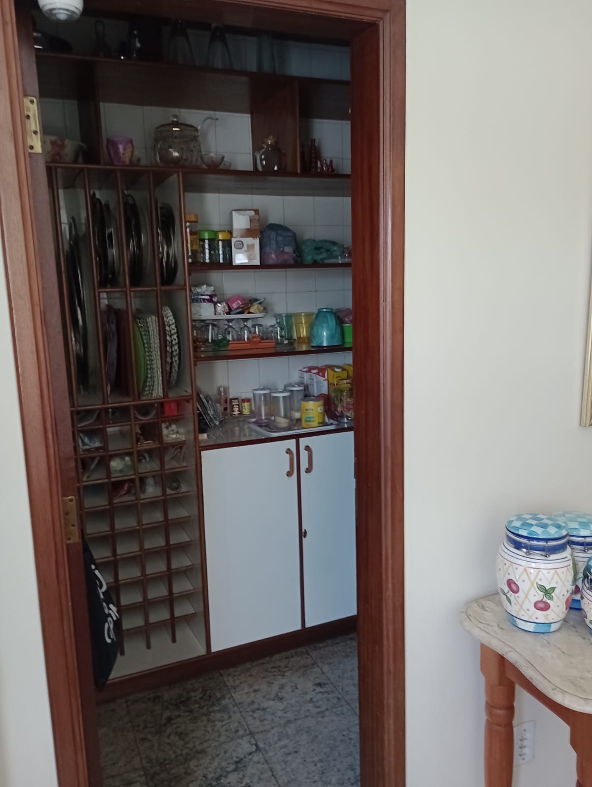Imagem Apartamento com 3 Quartos à Venda, 278 m²em Batista Campos - Belém