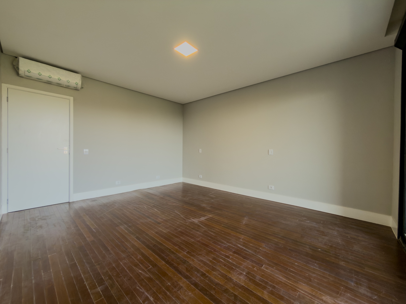 Imagem Casa de Condomínio com 4 Quartos à Venda, 489 m² em Paiol Velho - Santana de Parnaíba