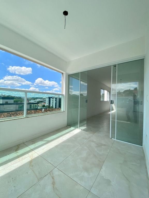 Imagem Apartamento com 4 Quartos à Venda, 138 m² em Jaraguá - Belo Horizonte