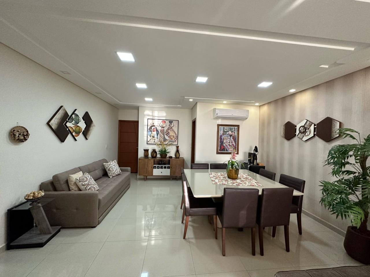 Foto do imóvel: Apartamento com 4 Quartos à Venda, 232 m² em Guilhermina - Praia Grande