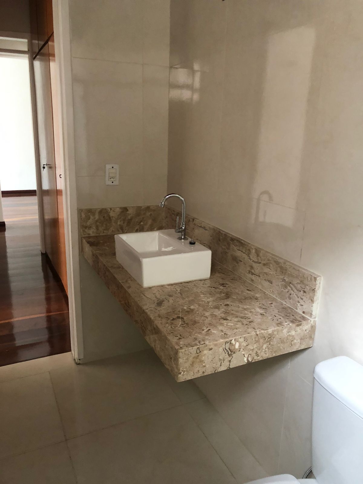 Imagem Apartamento com 3 Quartos à Venda, 133 m²em Meireles - Fortaleza