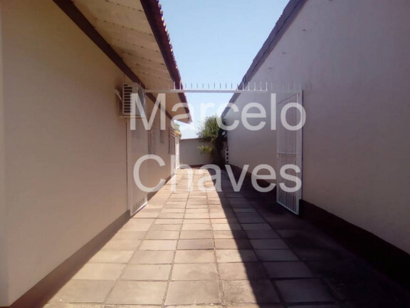 Imagem Casa com 3 Quartos à Venda, 250 m² em Medianeira - Porto Alegre