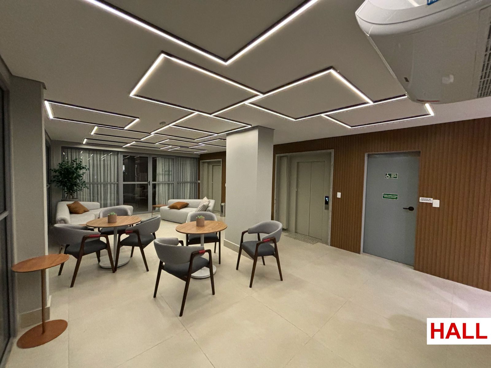 Imagem Apartamento com 1 Quarto para Alugar, 31 m²em Indianópolis - São Paulo