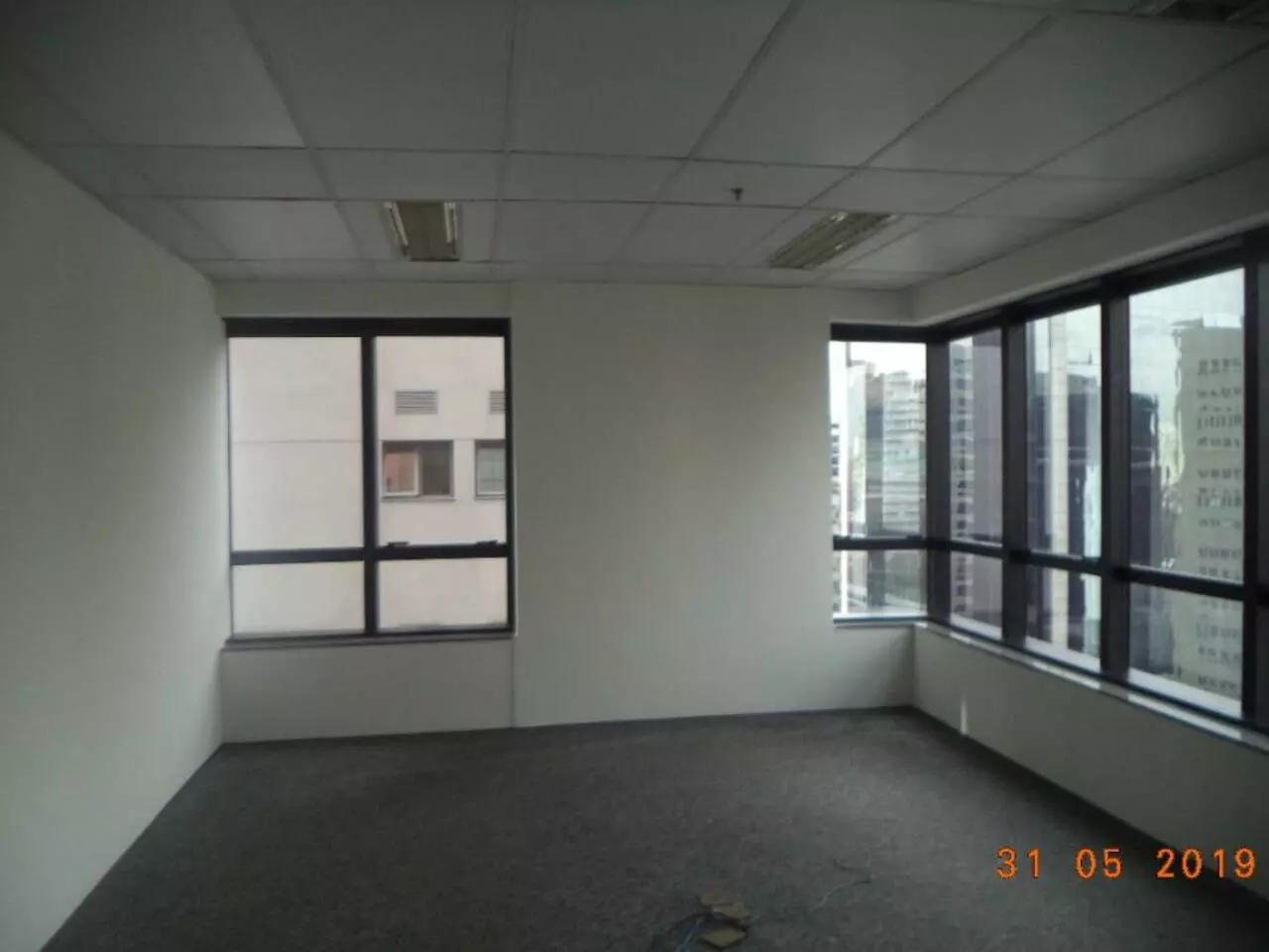 Sala Comercial à Venda ou Locação, 88 m² em Vila Olímpia - São Paulo