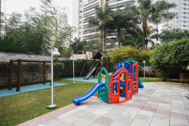 Imagem Apartamento com 3 Quartos à Venda, 193 m² em Vila Suzana - São Paulo