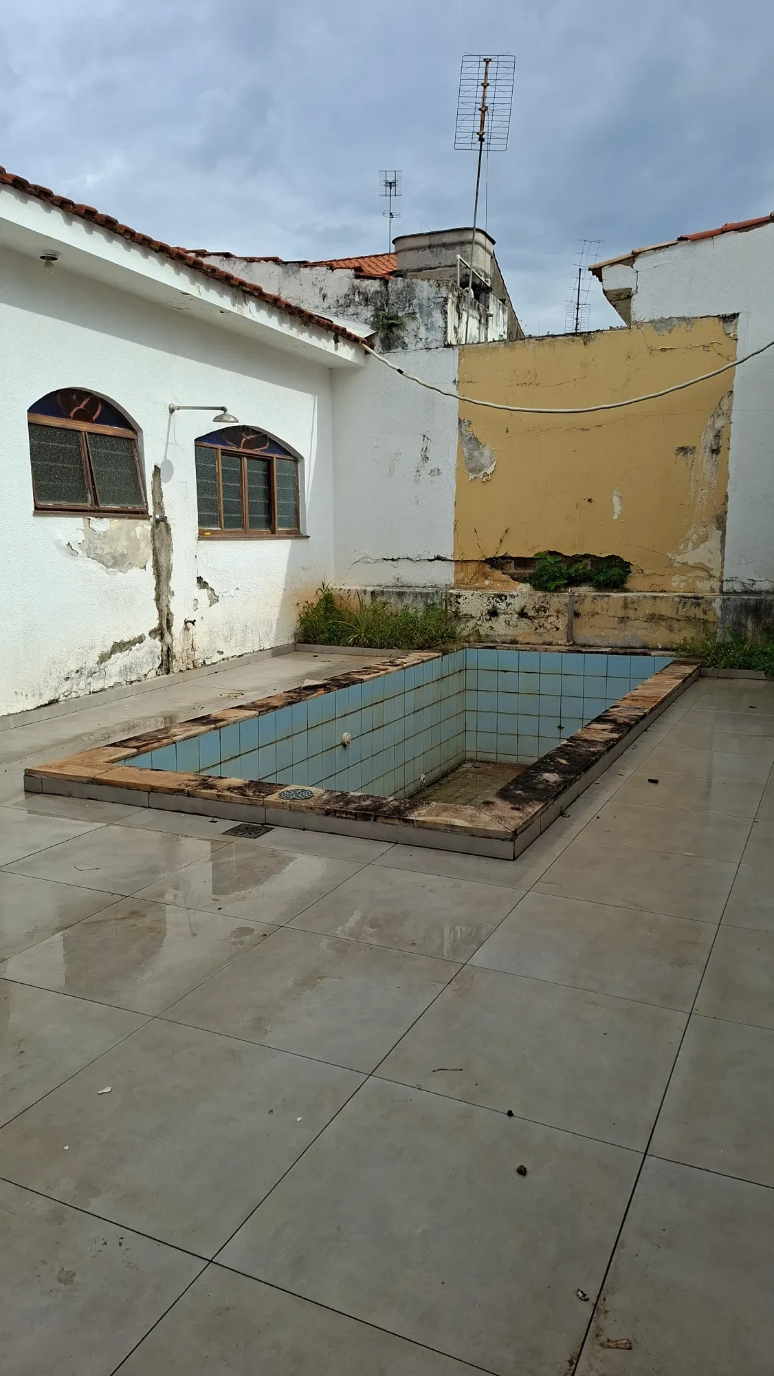 Imagem Casa com 3 Quartos para Alugar, 374 metros em Jardim Emília - Sorocaba