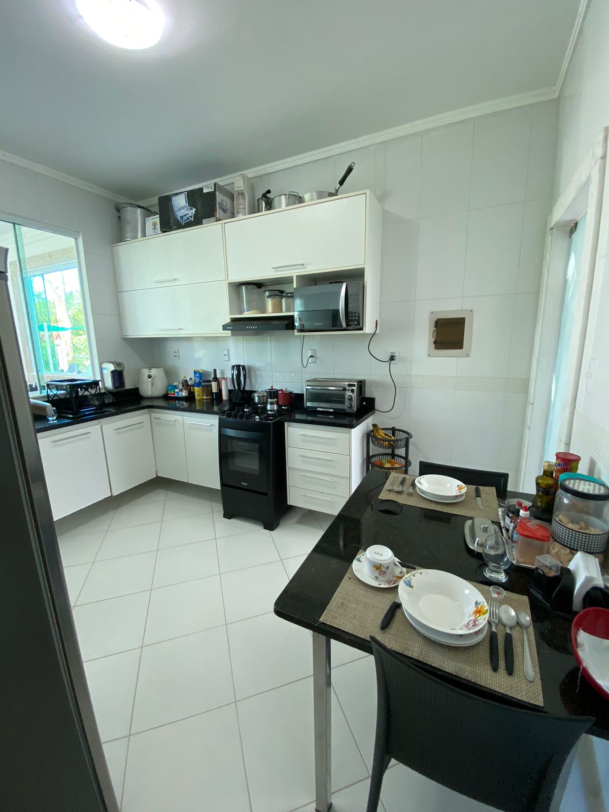 Imagem Casa de Condomínio com 5 Quartos para Alugar, 190 m²em Busca Vida (Abrantes) - Camaçari