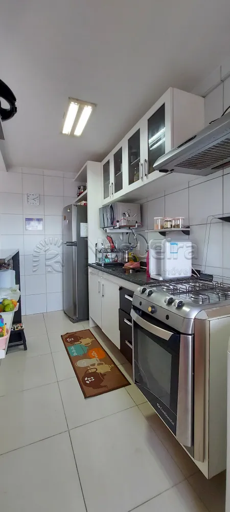 Imagem Apartamento com 3 Quartos à Venda, 63 m²em Imbiribeira - Recife