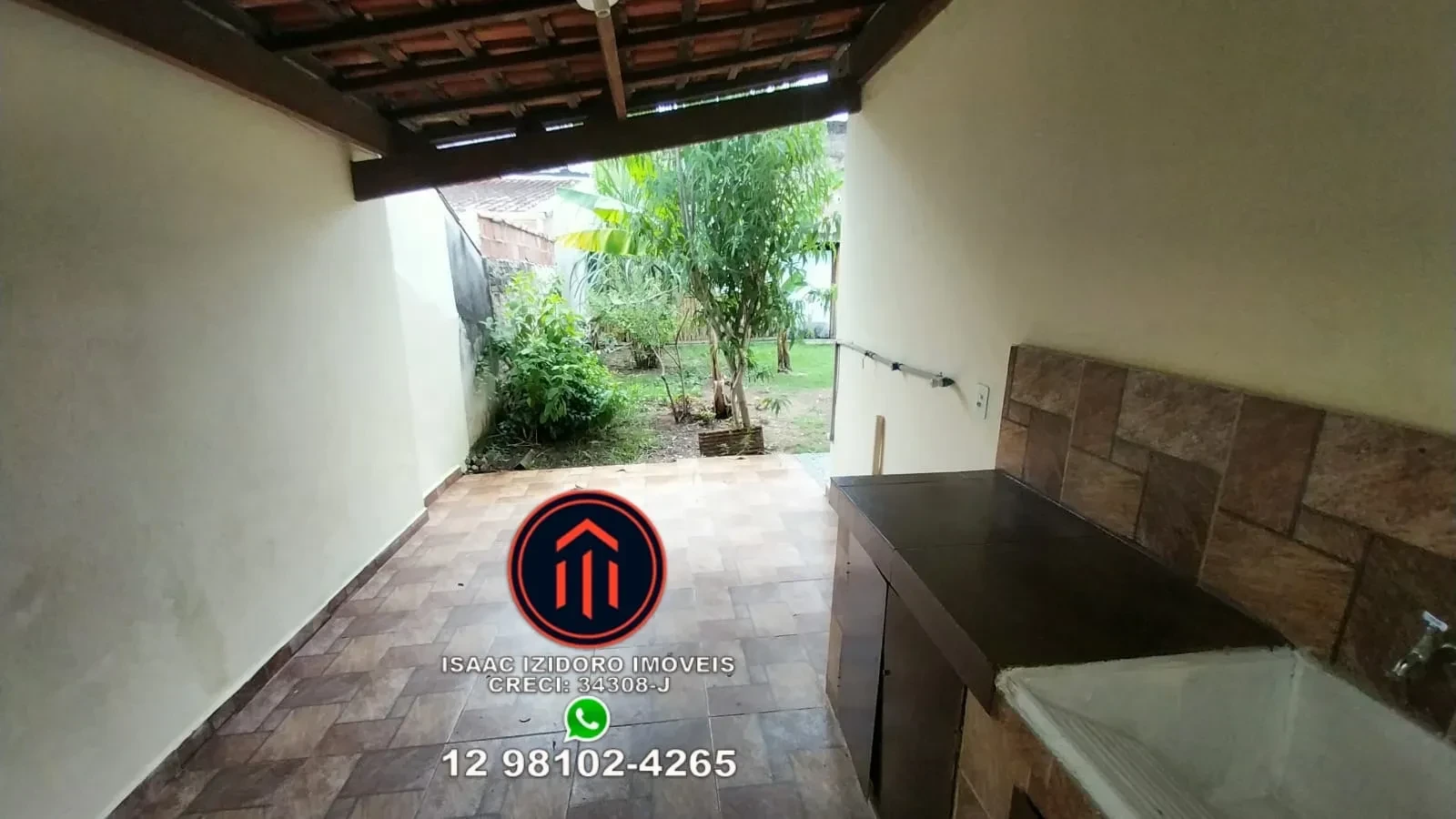 Imagem Casa com 3 Quartos à Venda, 300 m² em Jardim Ícaro - Guaratinguetá