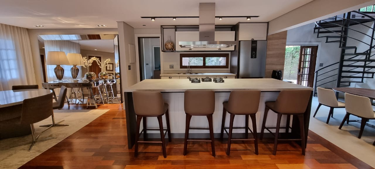 Foto do imóvel: Casa com 3 Quartos à Venda, 258 m² em Butiatuvinha - Curitiba