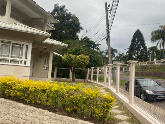 Imagem Casa com 3 Quartos à Venda, 268 m² em Centro - Picada Café