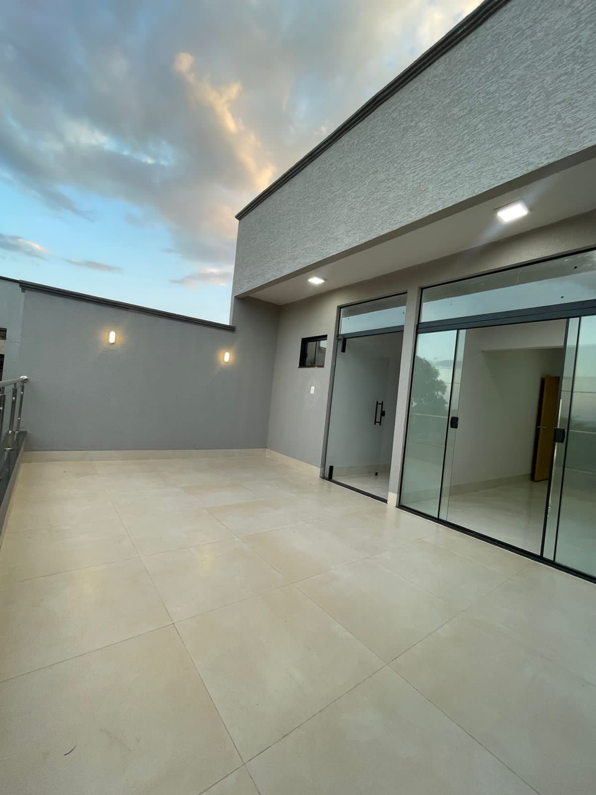 Imagem Casa com 3 Quartos à Venda, 180 m²em Residencial Hugo de Moraes - Goiânia
