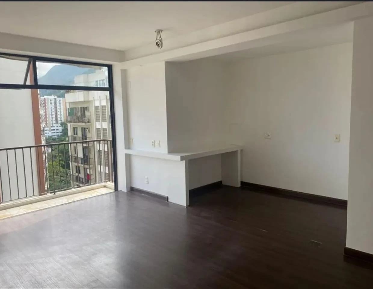 Imagem Apartamento com 2 Quartos à Venda, 85 m² em Humaitá - Rio de Janeiro