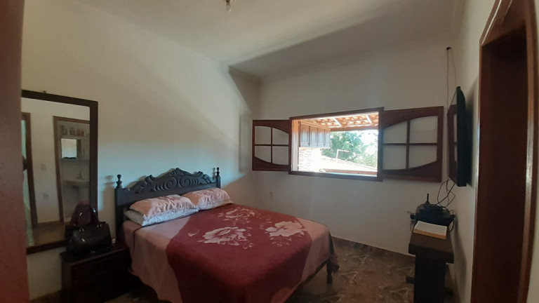 Imagem Casa com 2 Quartos à Venda, 180 m² em Planalto - Mateus Leme