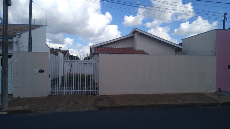 Casa com 2 Quartos à Venda,  em Amizade - Araçatuba