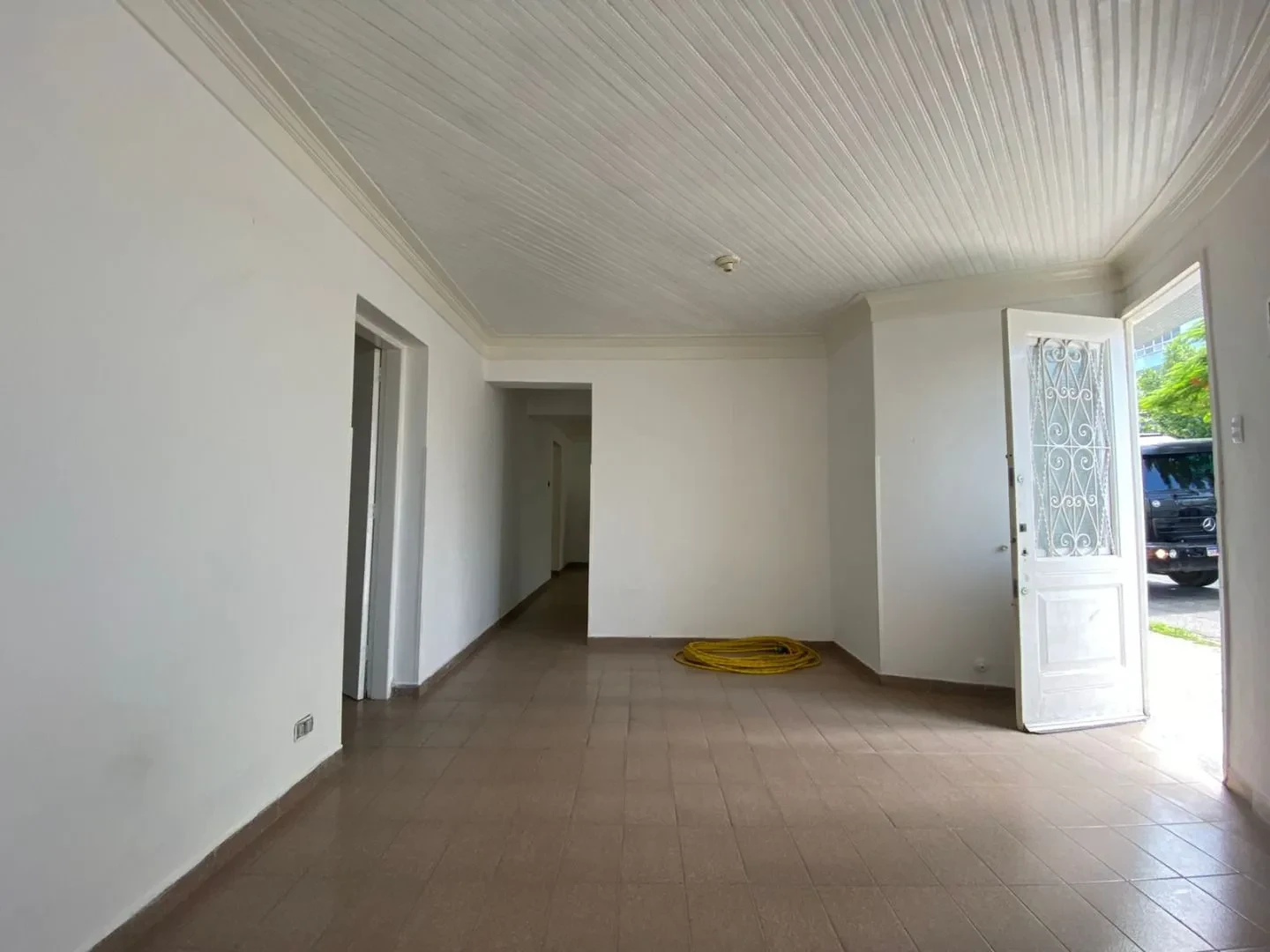 Imagem Casa com 5 Quartos à Venda, 400 m² em Vila Mathias - Santos
