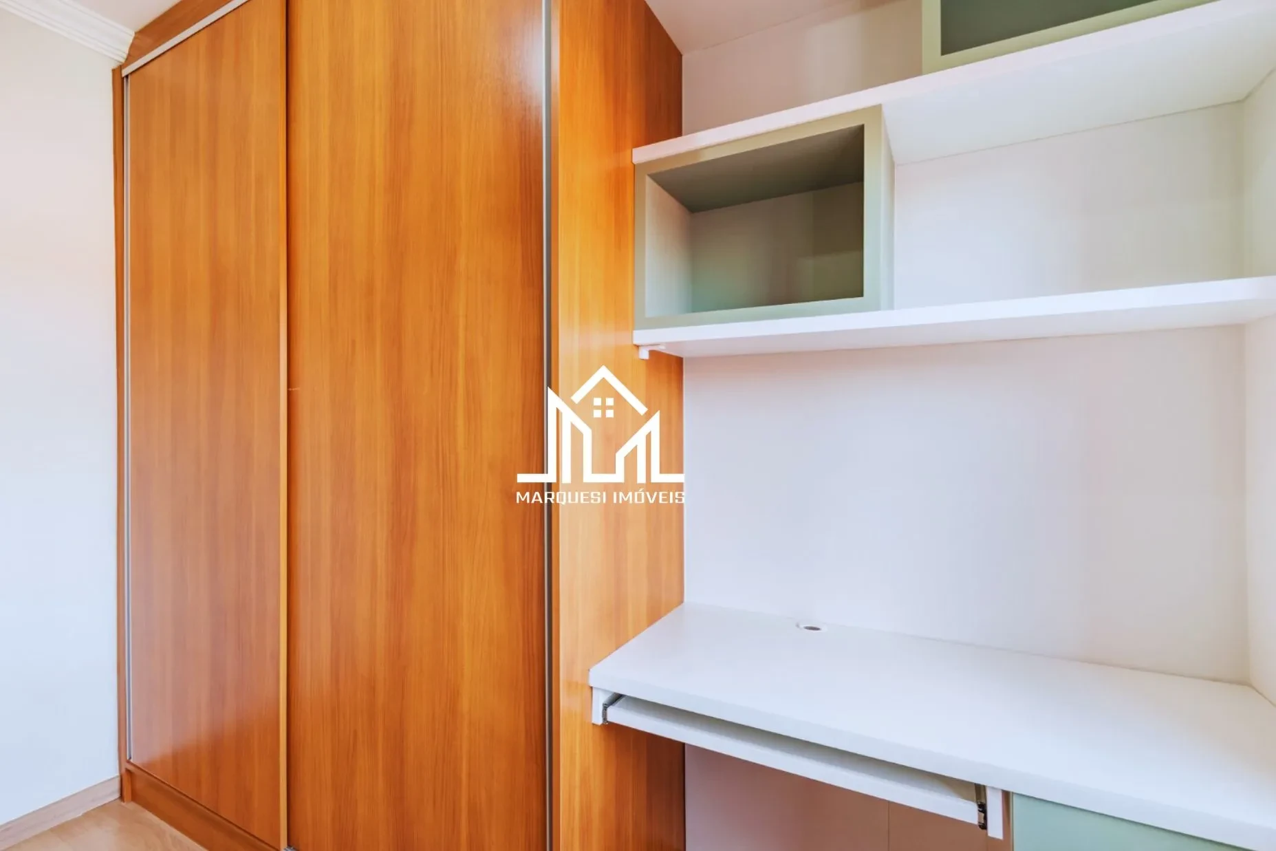 Imagem Casa de Condomínio com 3 Quartos à Venda, 162 m² em Bom Retiro - Curitiba