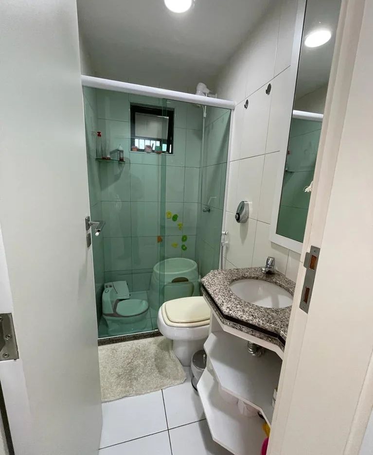 Imagem Apartamento com 2 Quartos à Venda, 65 m²em Meireles - Fortaleza