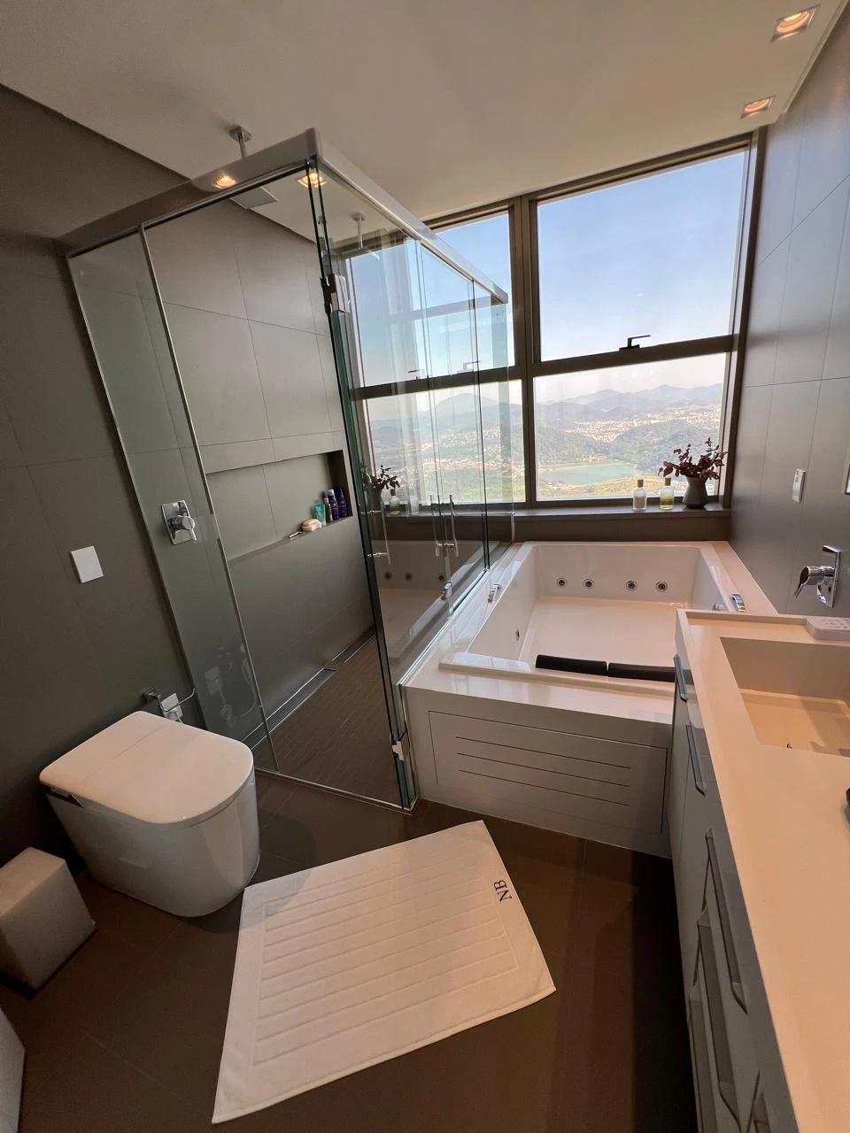 Imagem Apartamento com 4 Quartos à Venda, 265 m² em Centro - Balneário Camboriú