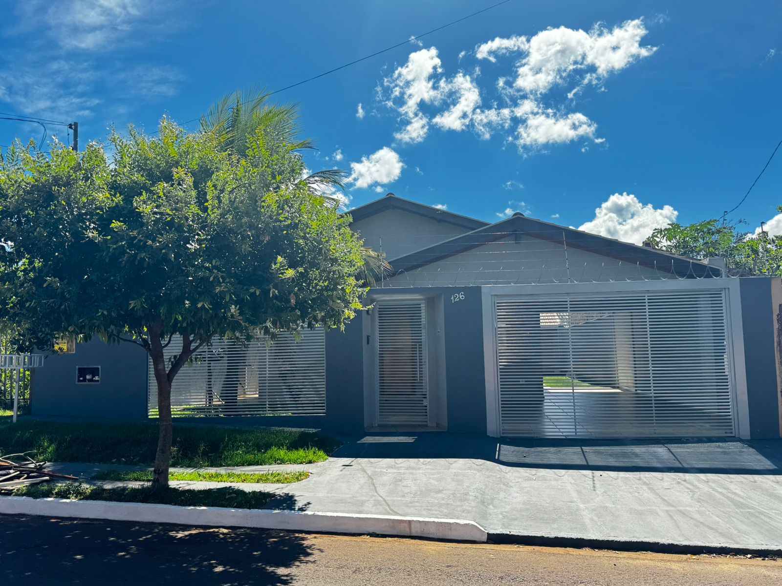Imagem Casa com 3 Quartos à Venda, 170 m²em Bairro Seminário - Campo Grande