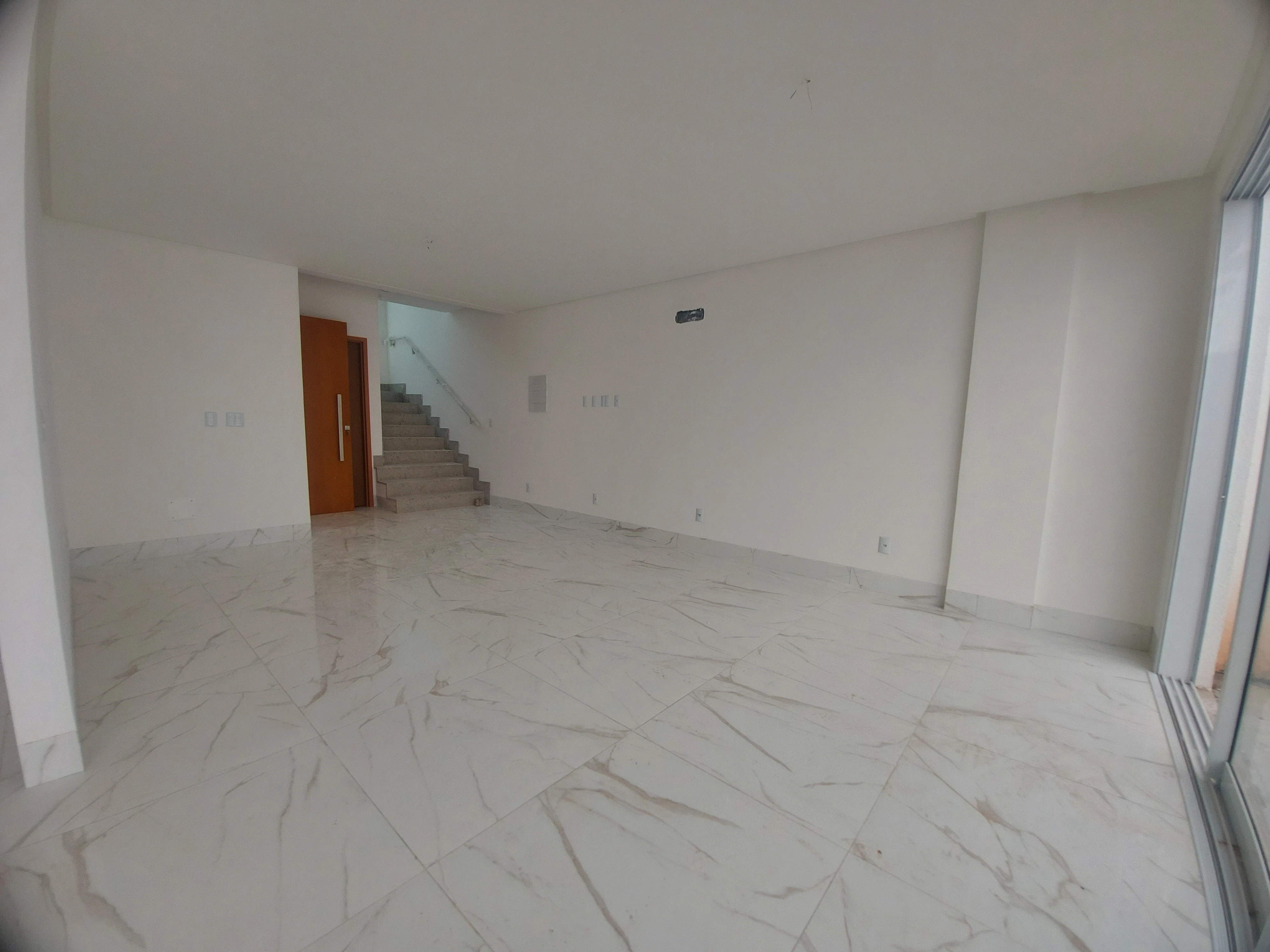 Imagem Casa de Condomínio com 3 Quartos à Venda, 154 m² em Jardim Vitória - Goiânia