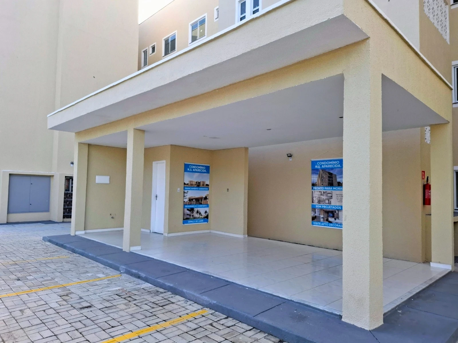 Foto do imóvel: Apartamento com 2 Quartos à Venda, 54 m² em Urucunema - Eusébio