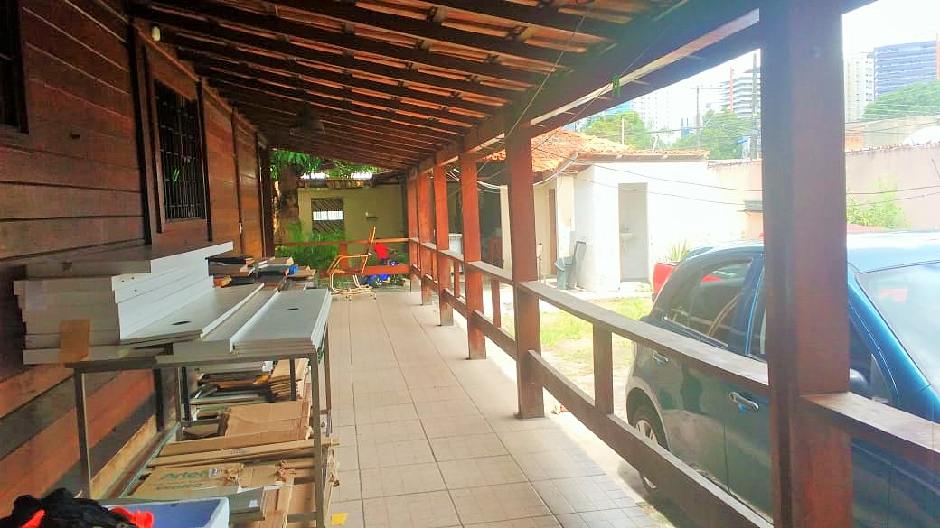 Foto do imóvel: Casa com 6 Quartos à Venda, 280 m²em Adrianópolis - Manaus