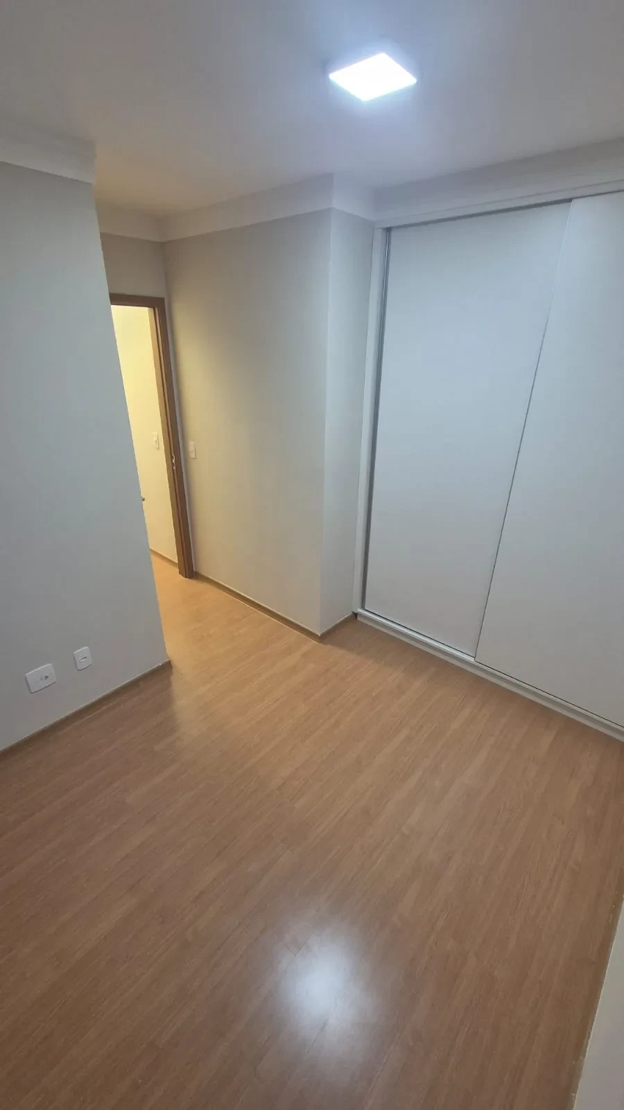 Imagem Apartamento com 2 Quartos à Venda, 44 m² em Centro - Lauro de Freitas