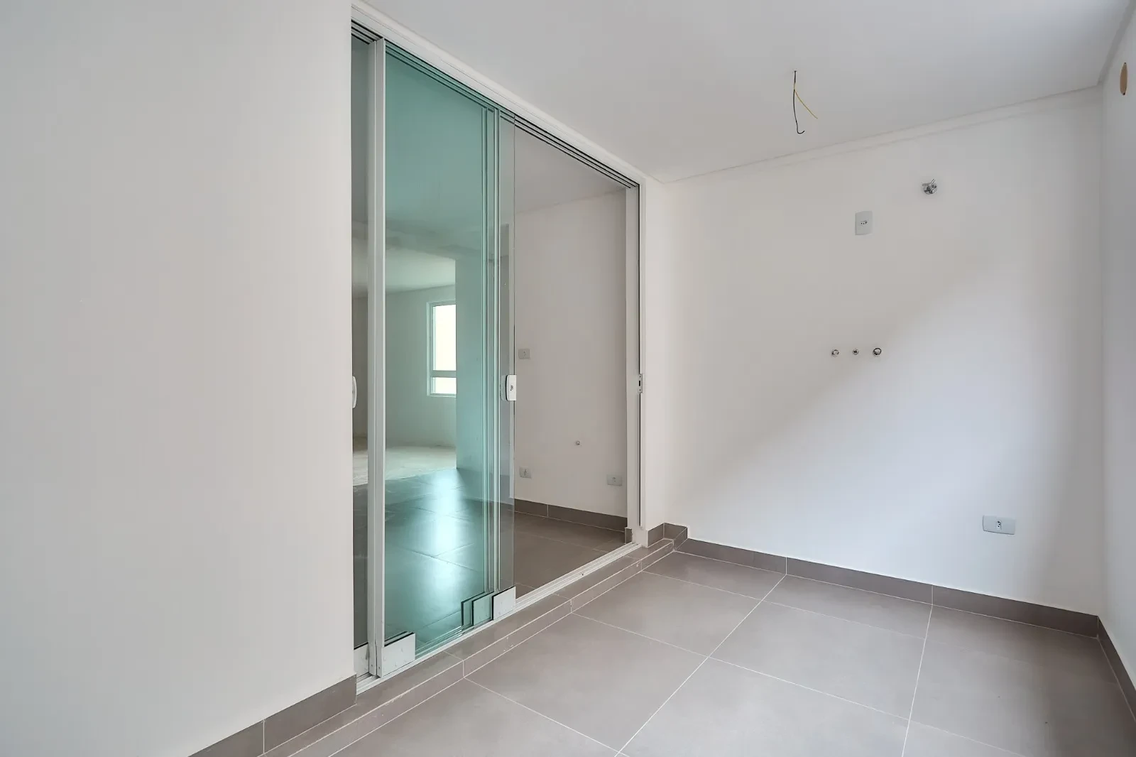 Imagem Apartamento com 3 Quartos à Venda, 127 metros em Água Verde - Curitiba