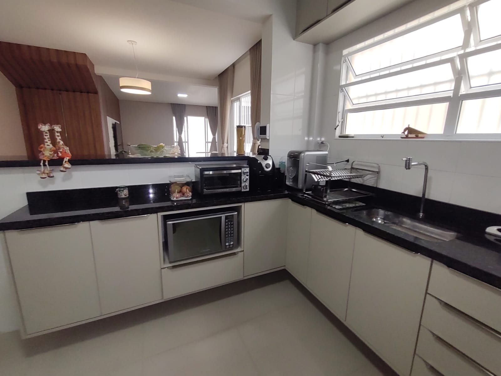 Foto do imóvel: Casa com 3 Quartos à Venda, 160 m²em Campo Grande - Santos