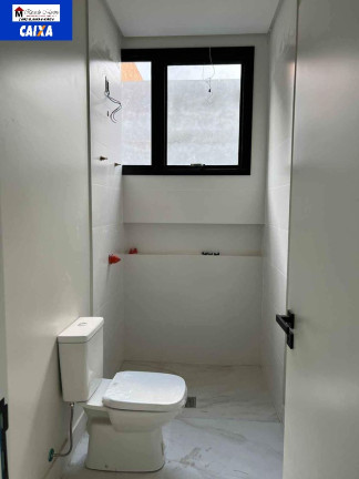 Imagem Casa com 4 Quartos à Venda, 407 m²em Mina Brasil - Criciúma