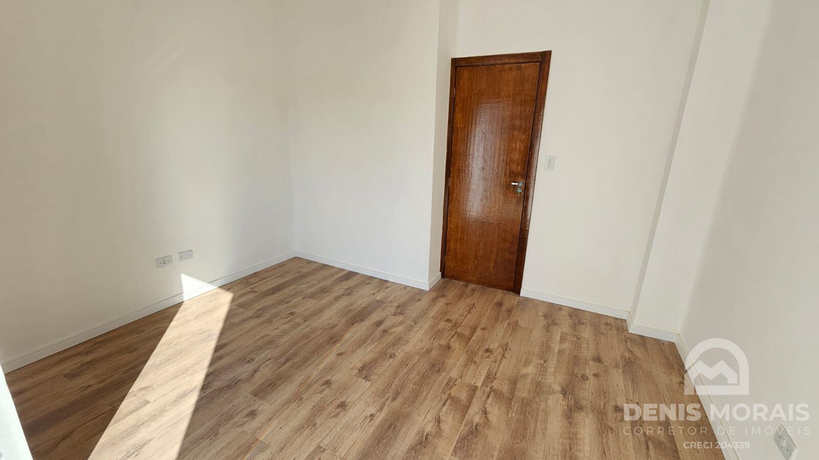 Imagem Sobrado com 3 Quartos à Venda, 135 m²em Vila Lavínia - Mogi das Cruzes