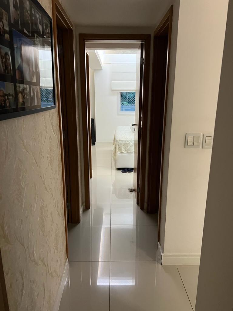 Imagem Apartamento com 4 Quartos à Venda, 132 m²em Camboinhas - Niterói