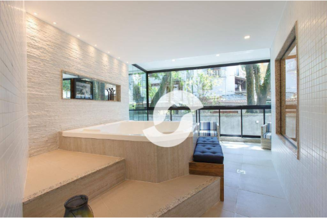 Imagem Cobertura com 3 Quartos à Venda, 20 m² em Charitas - Niterói