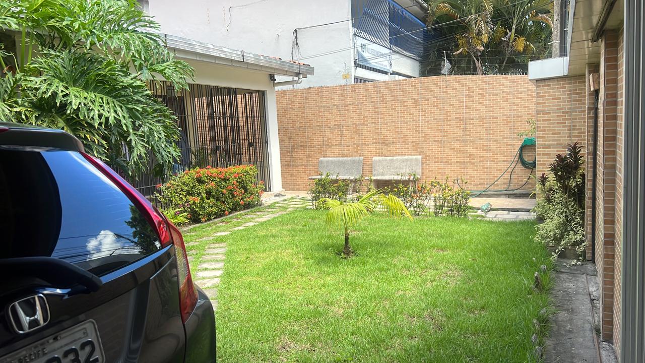 Foto do imóvel: Casa com 3 Quartos à Venda, 17.900 m² em Várzea - Recife