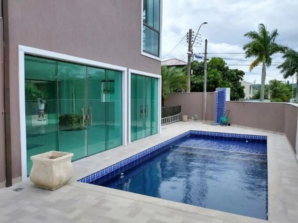 Imagem Casa com 4 Quartos à Venda, 683 m²em Camboinhas - Niterói