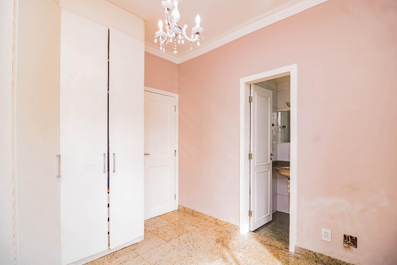 Imagem Apartamento com 3 Quartos à Venda, 123 m²em Batista Campos - Belém